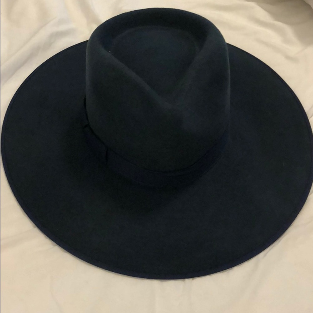 Lack of color wool hat // the rancher